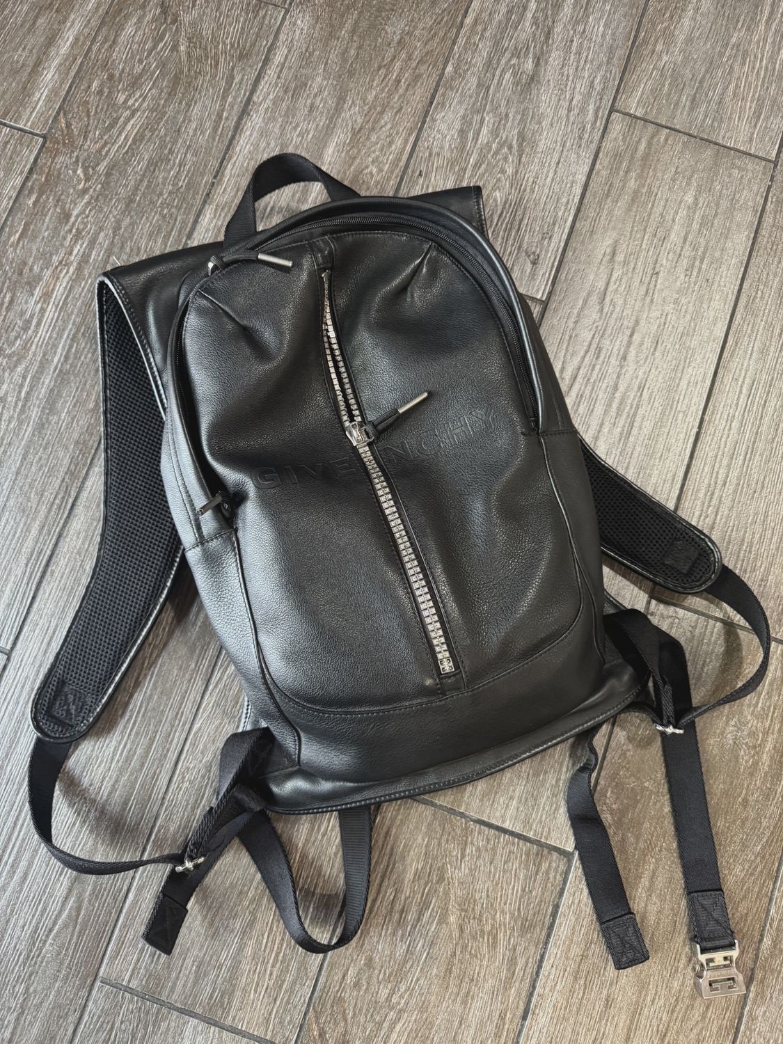 Givenchy Back Pack • Pre-Owned [7363]