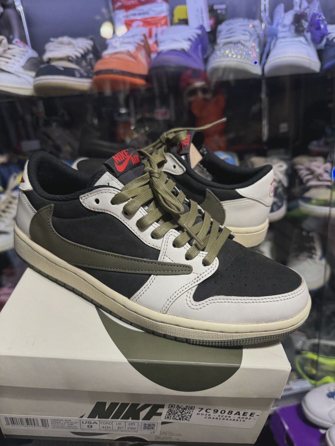 Air Jordan 1 Retro Low Original SP Travis Scott Olive (Women's) • Pre-Owned [8235]