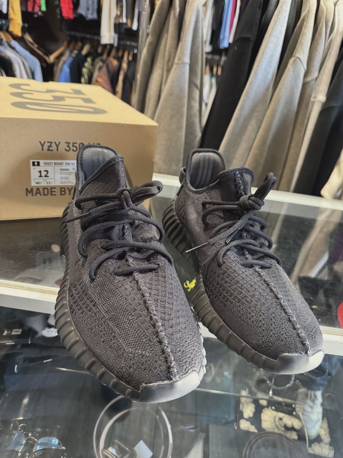 adidas Yeezy Boost 350 V2 Onyx • Pre-Owned [2518]