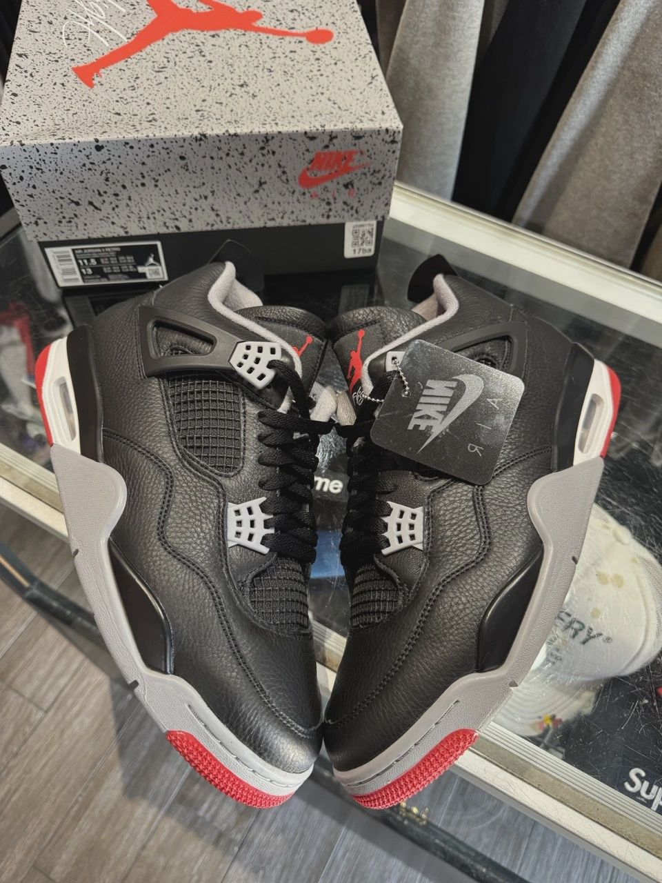 Air Jordan 4 Retro Black Red Reimagined • Pre-Owned [7032]