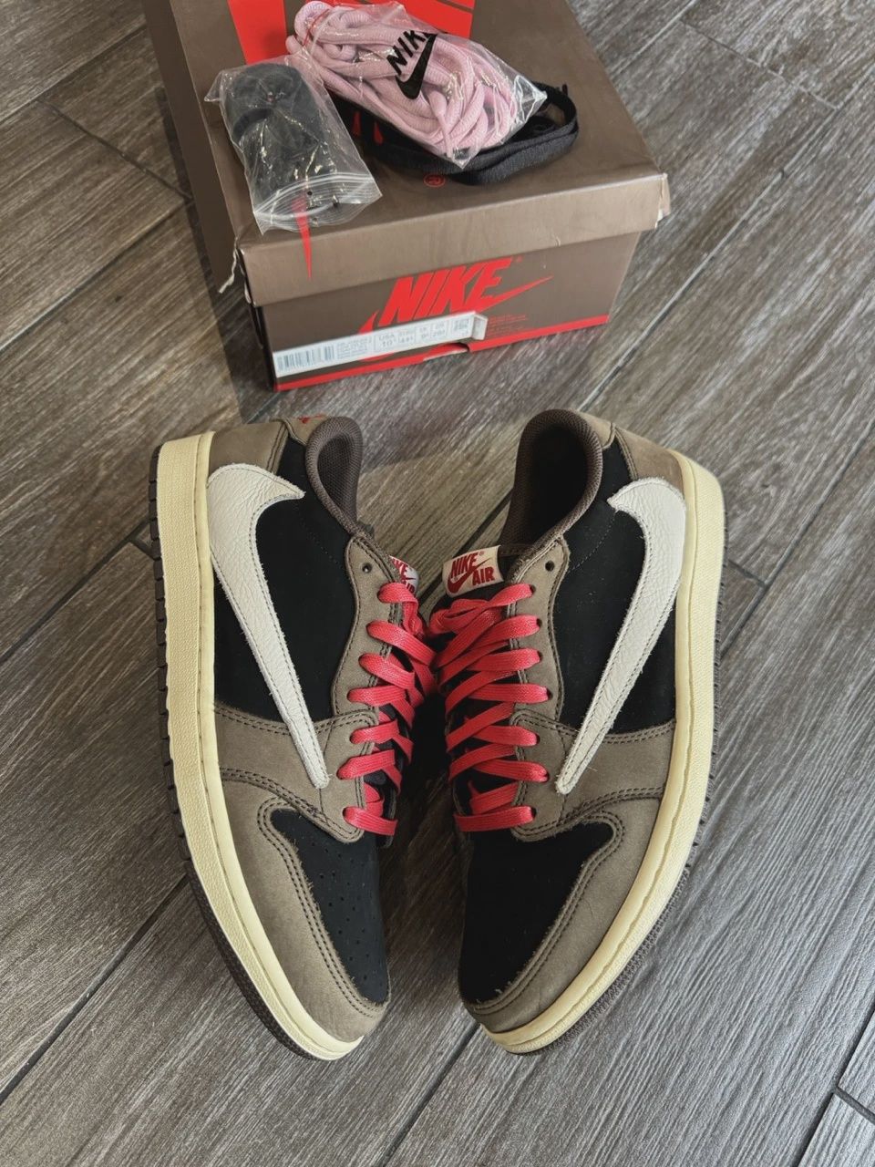 Air Jordan 1 Retro Low Original SP Travis Scott Mocha • Pre-Owned [8967]