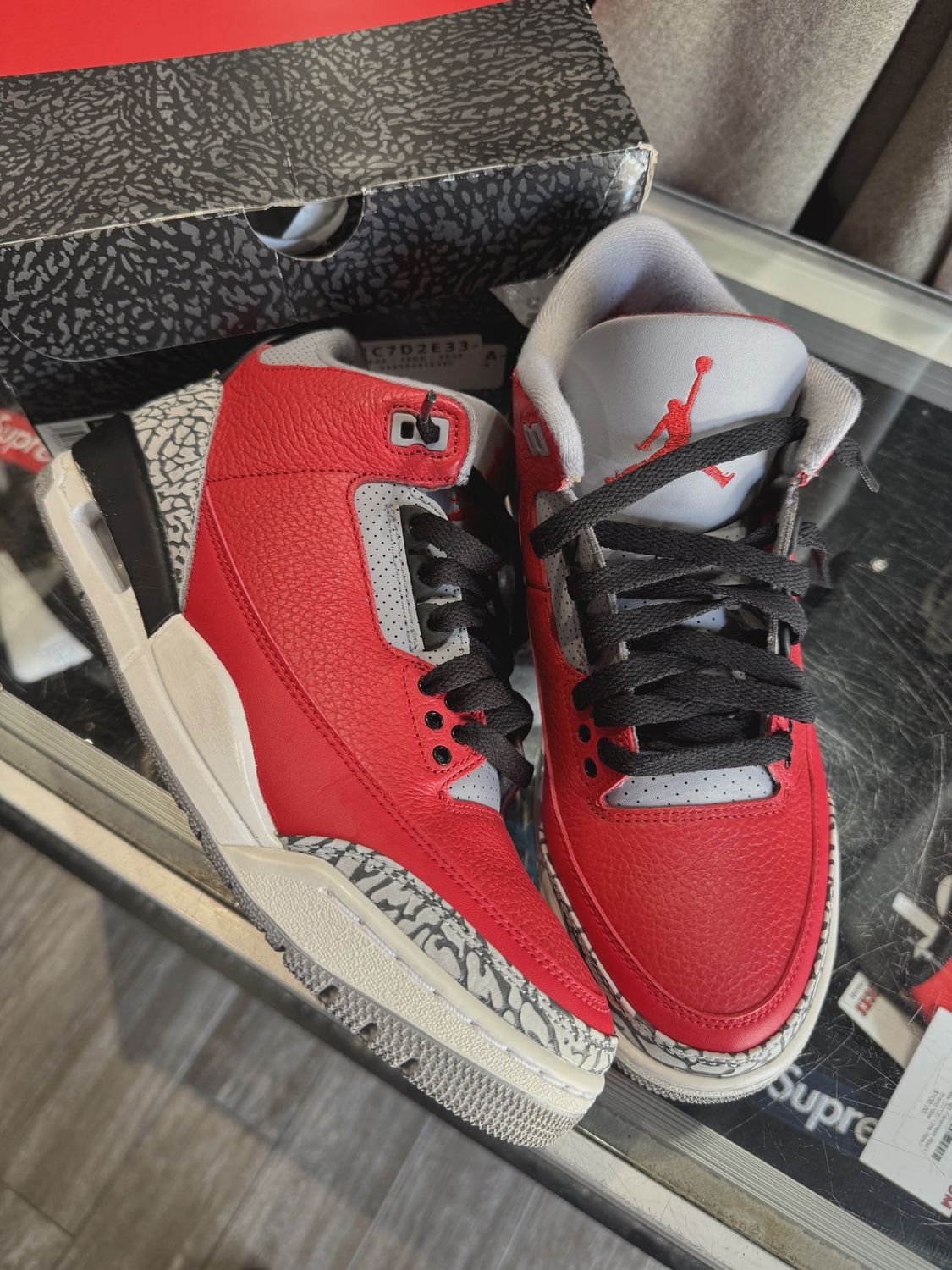 Air Jordan 3 Retro SE Unite • Pre-Owned [8641]