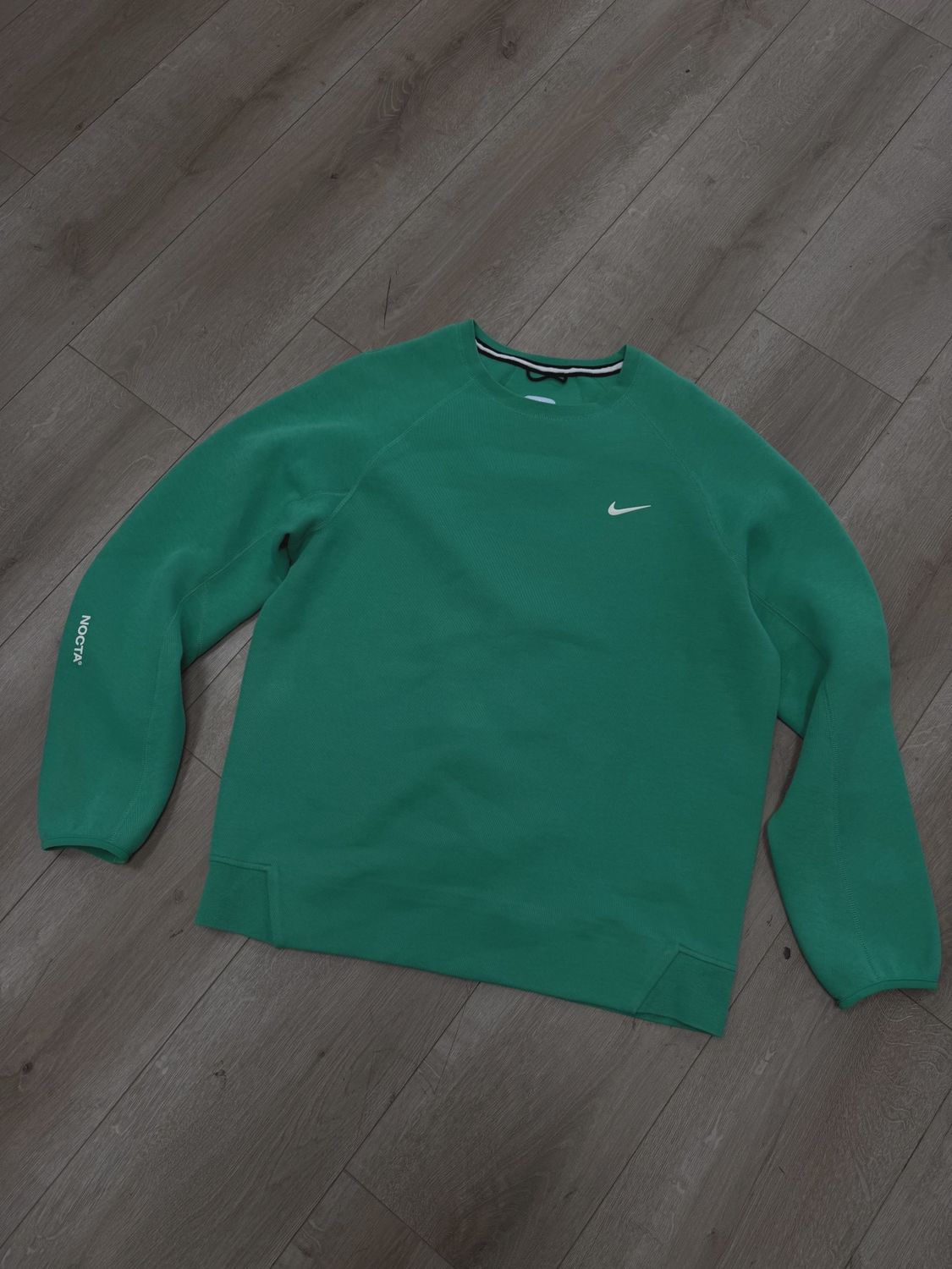 Nike x NOCTA Tech Fleece Crew Stadium Green/Sail • Pre-Owned [9701]