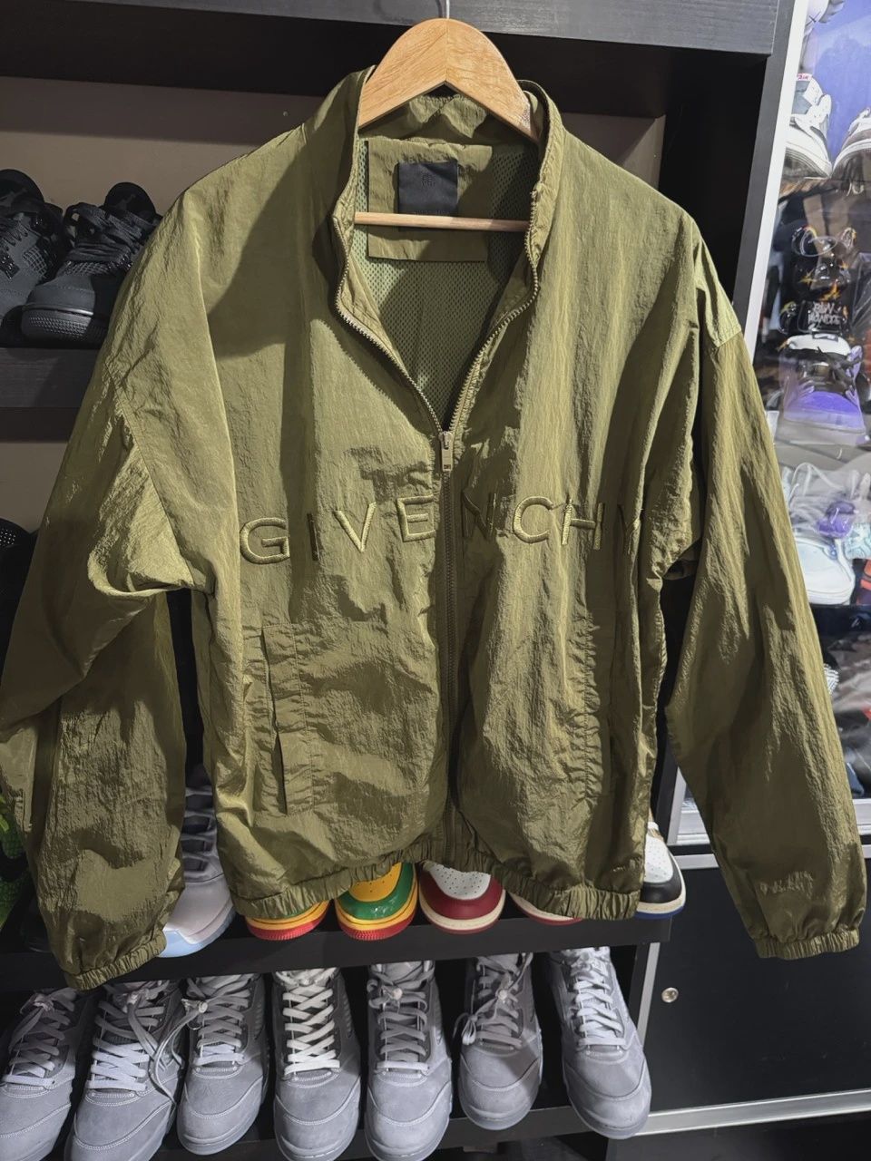 Givenchy Olive windbreaker  • Pre-Owned [0496]