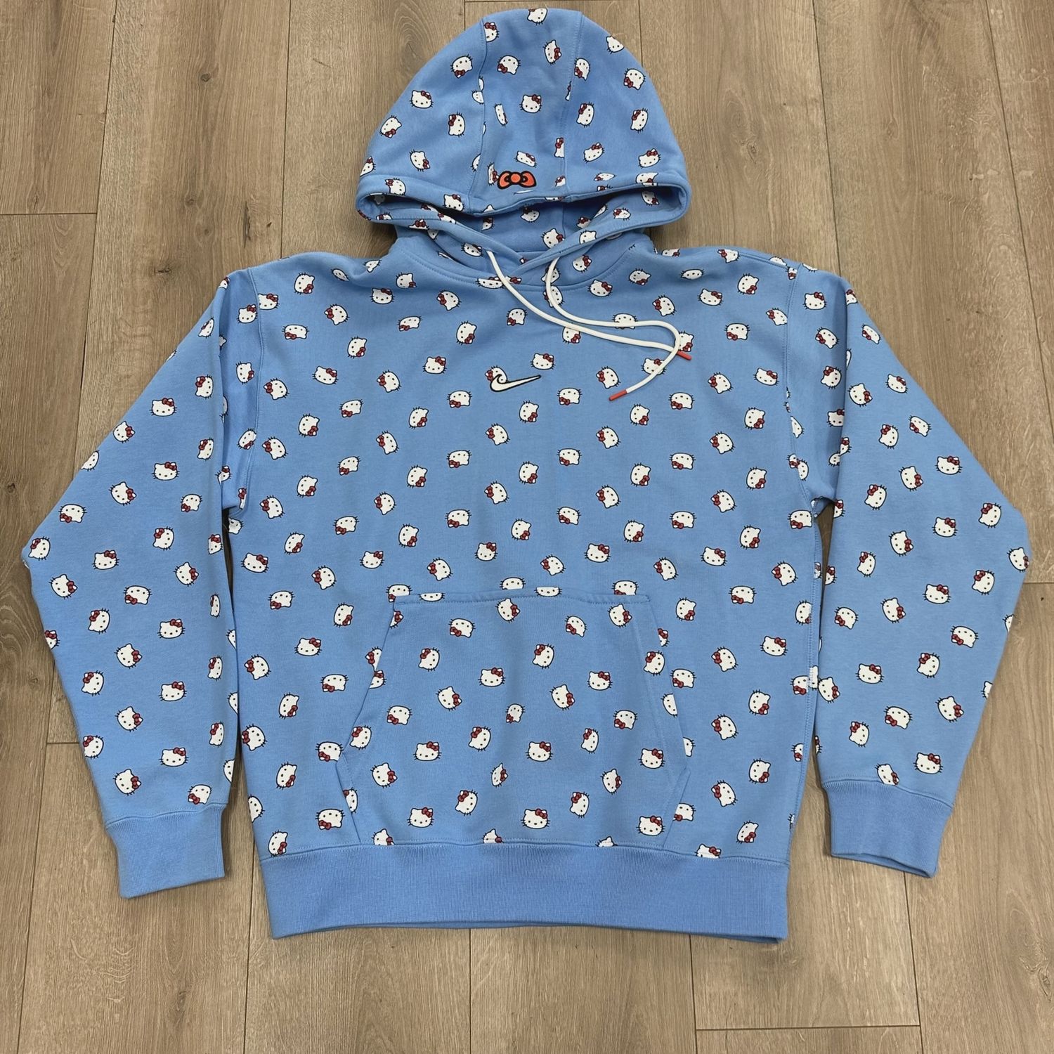 nike hello kitty hoodie • Pre-Owned [3828]