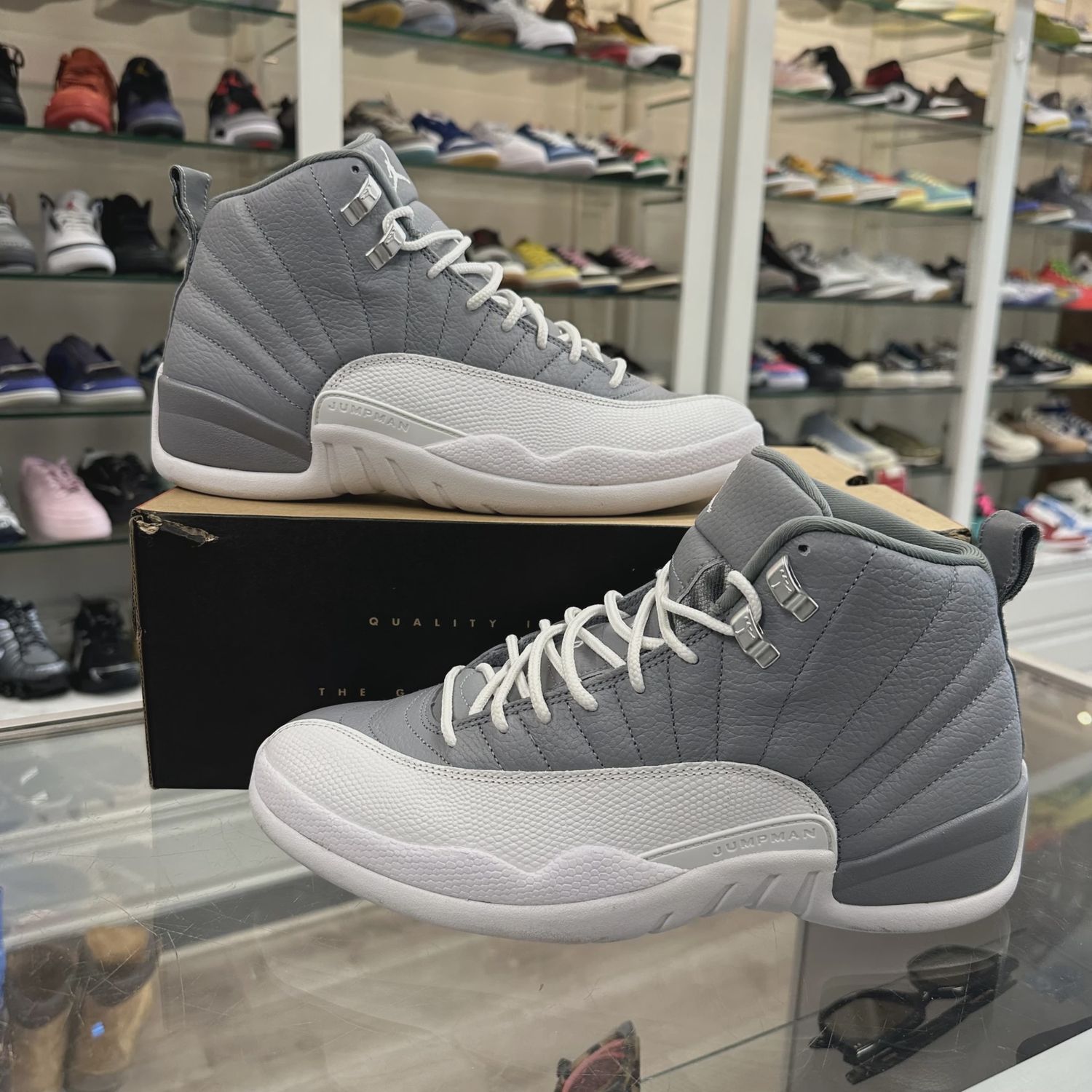 Air Jordan 12 Retro Stealth • Pre-Owned [1853]