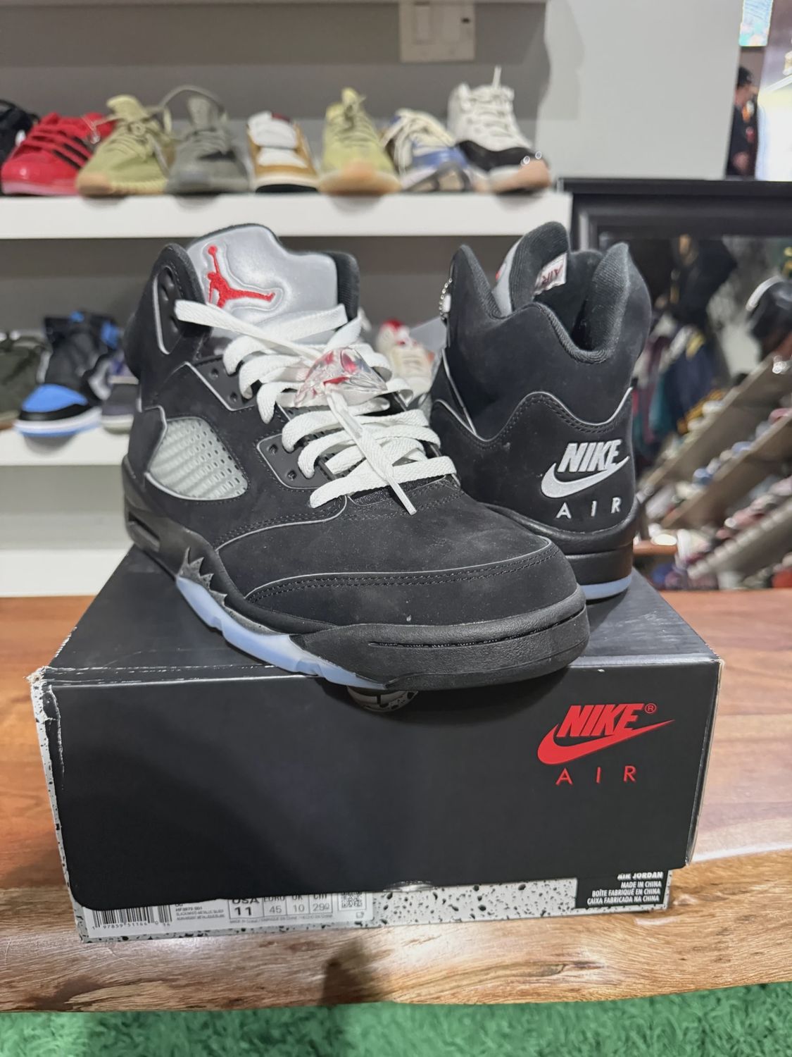 Air Jordan 5 Retro Original Black Metallic Reimagined • Pre-Owned [1903]