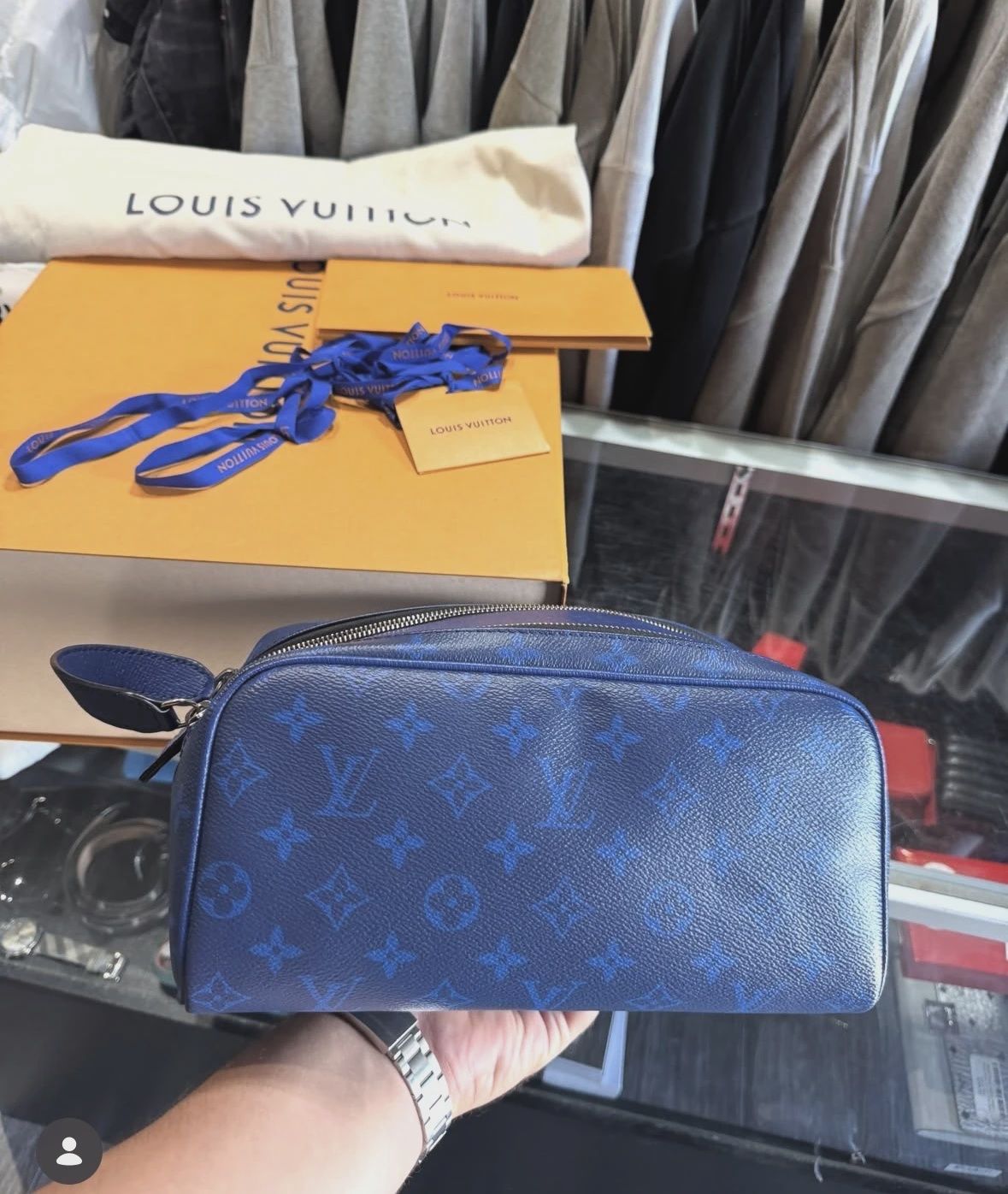Louis Vuitton Doppler Kit Toilet Pouch • Pre-Owned [5321]