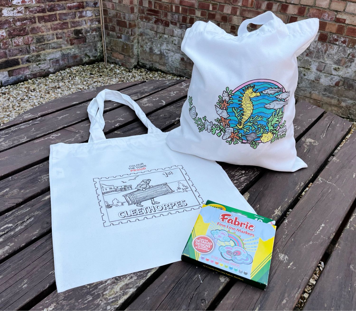 Colouring Tote Bag with Fabric Pens