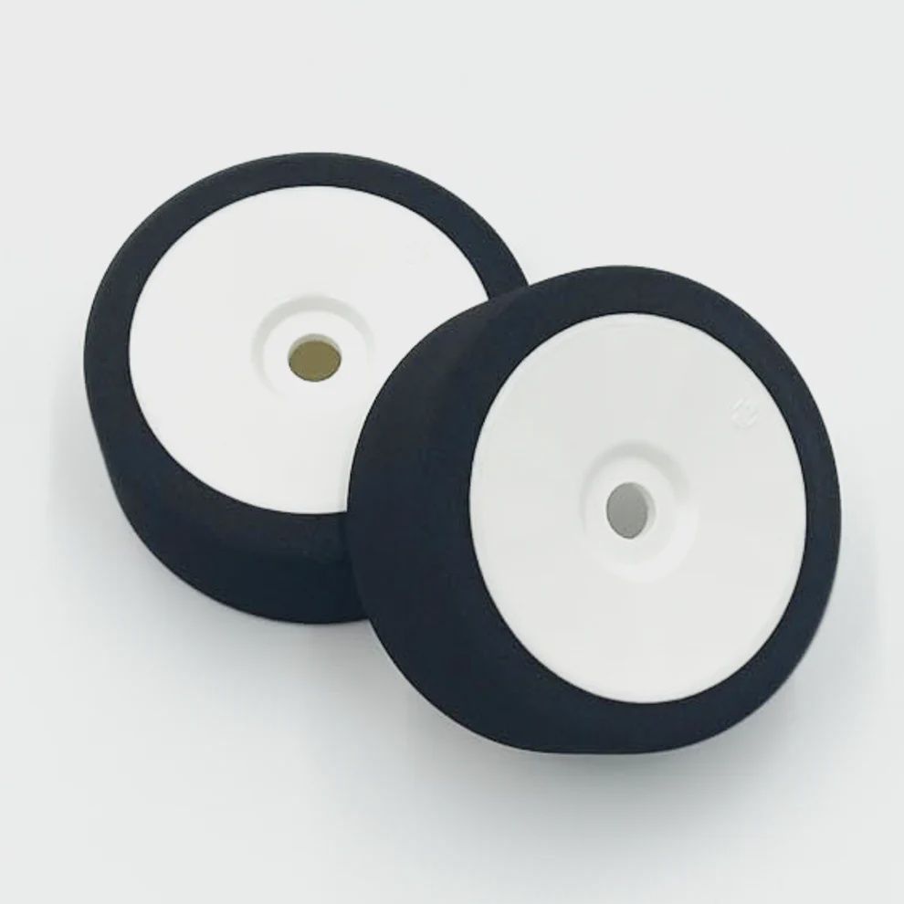 BSR 1/8 Buggy Tire - White Wheel