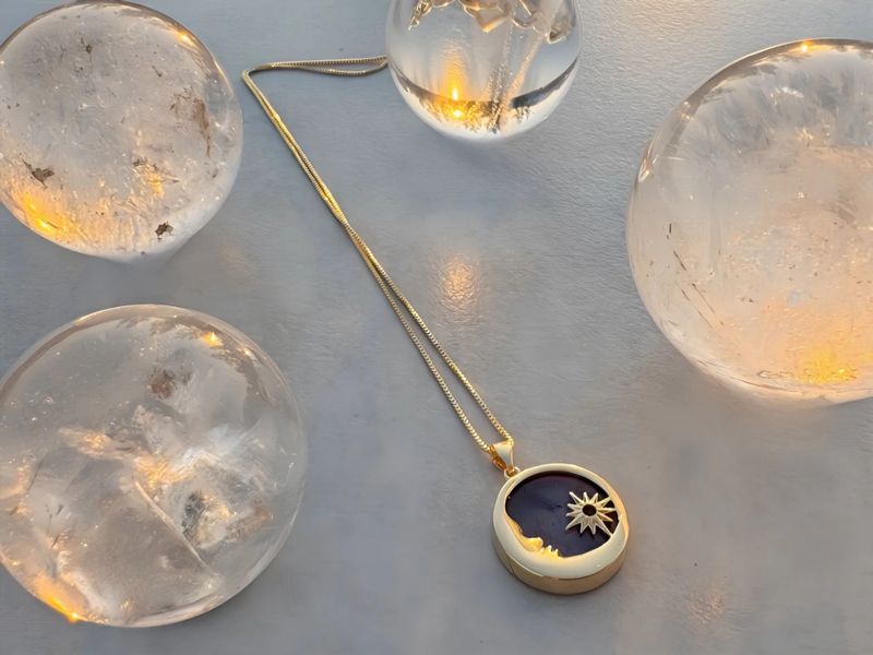 Yin Amethyst Gold Necklace