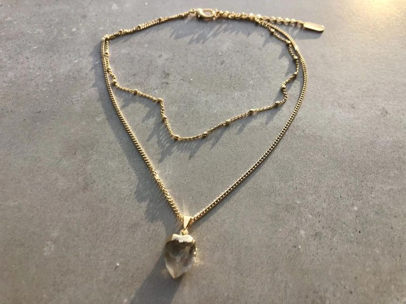 Kala Crystal Necklace Gold