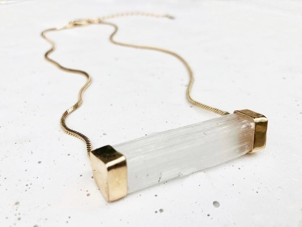 Colar Santorini Selenita dourado
