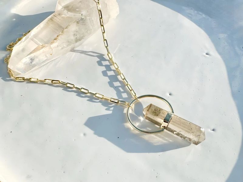 Colar Ora Quartzo-fumê dourado