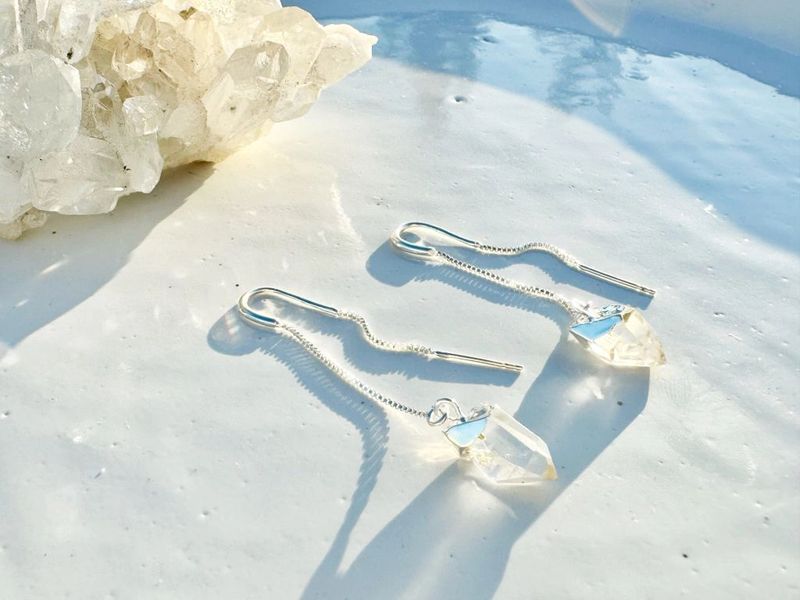 Brinco Dilly Cristal prateado