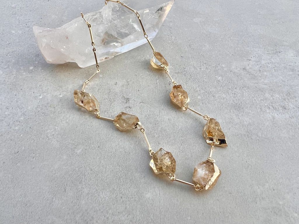 Colar Eleva Citrino dourado