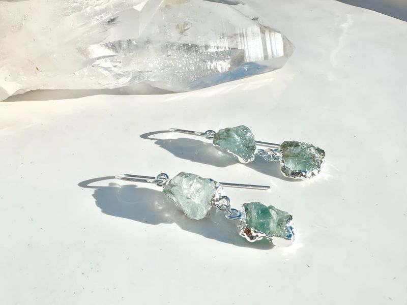Eleva Aquamarine Silver Earring