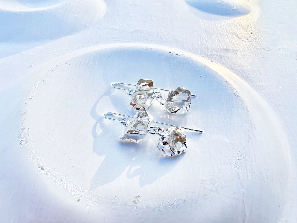 Brinco Eleva Cristal prateado
