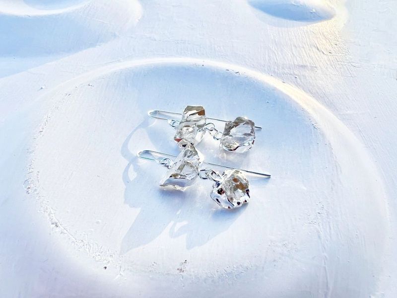Brinco Eleva Cristal prateado