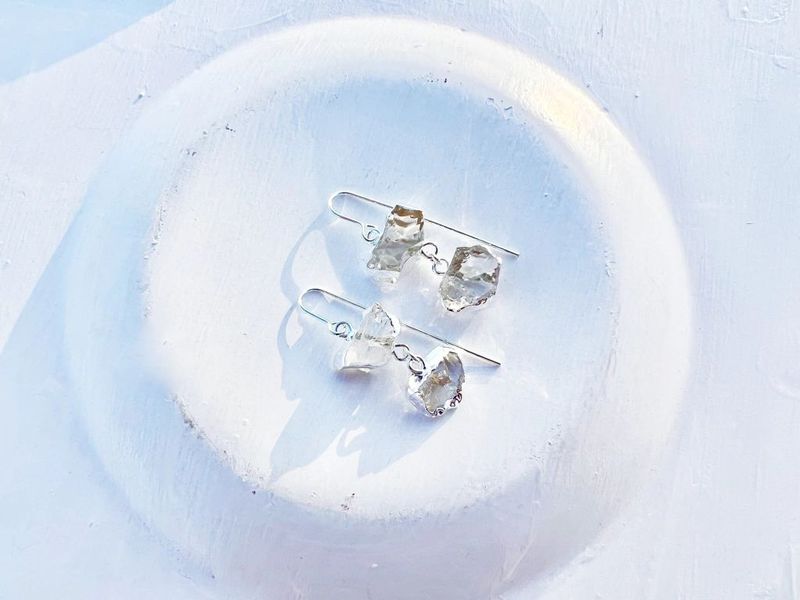 Eleva Crystal Silver Earring