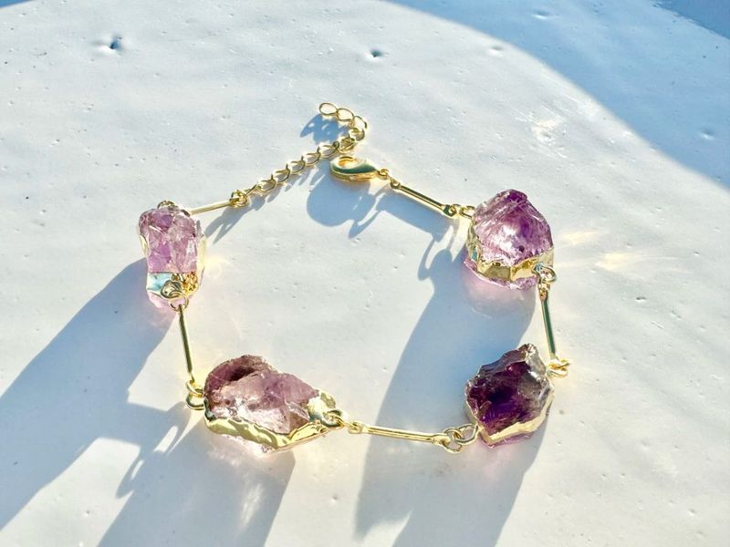 Eleva Amethyst Gold Bracelet