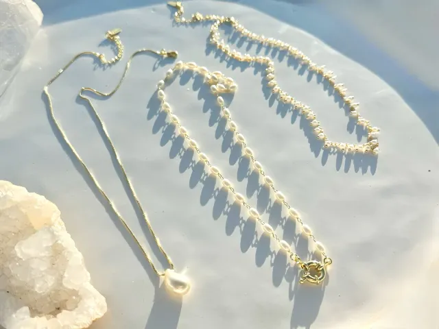 Salar Golden Pearl Choker
