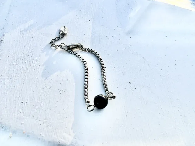 Pulseira Esfera turmalina negra prateado