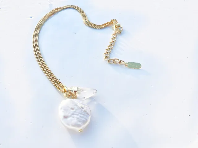 Brisa Baroque Pearl Necklace with Gold Crystal