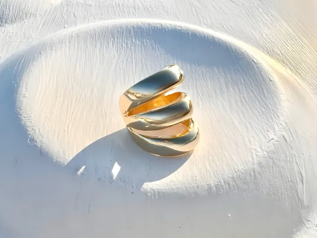 Golden Goya Ring