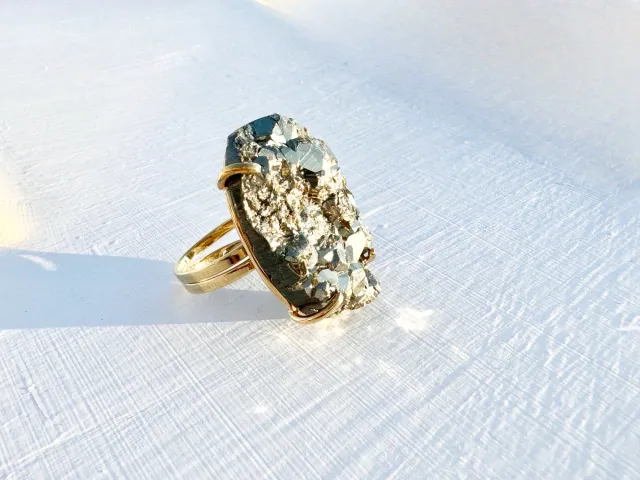 Ginza pyrite gold ring