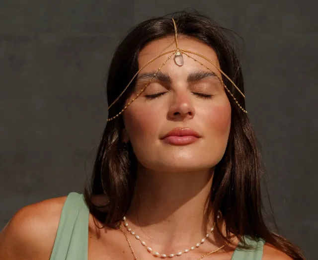 Headpiece Dristhi cristal dourada