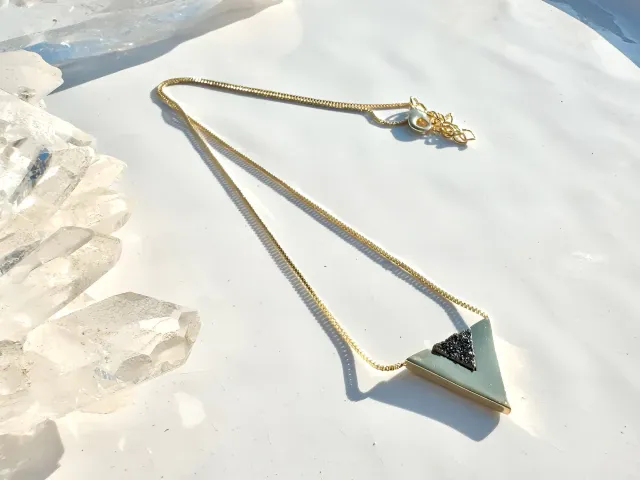 Krya pyrite gold necklace