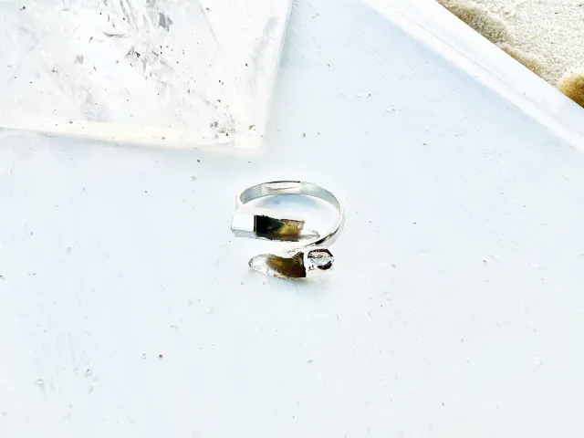 Silver Zee Crystal Ring