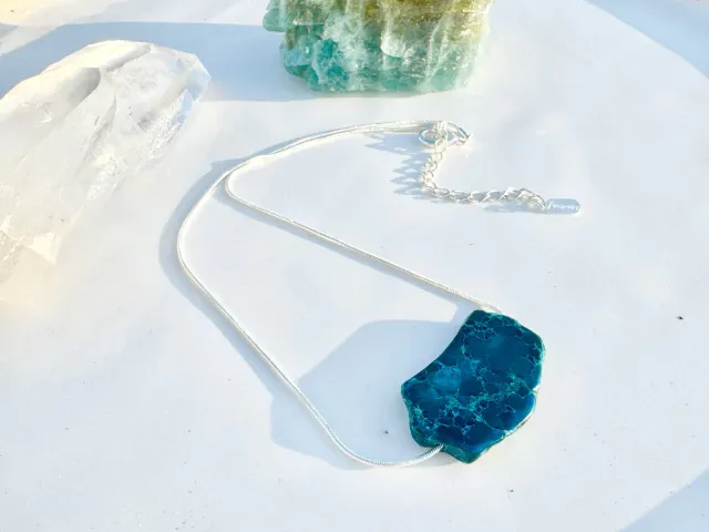 Tanger Howlite Silver Necklace