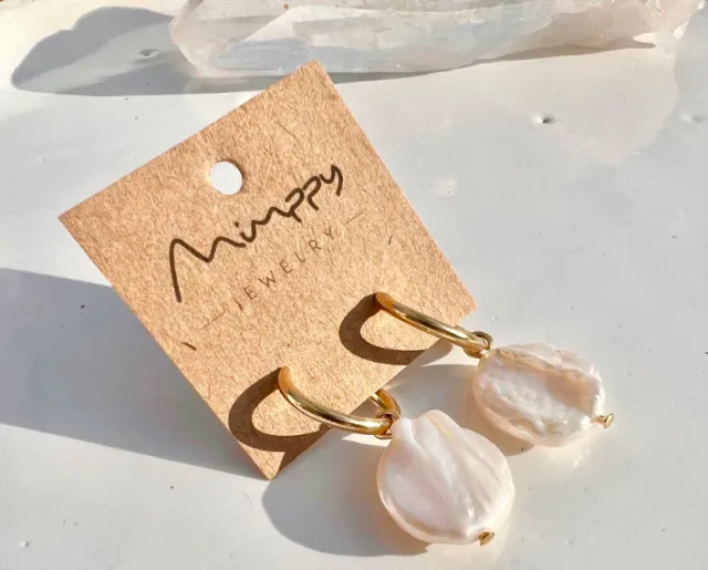Brisa baroque pearl gold hoop