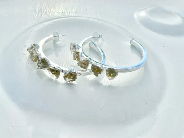 Isla Cristal Silver Hoop