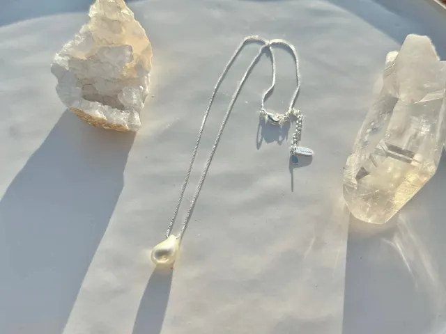 Silver Drop Pearl Necklace