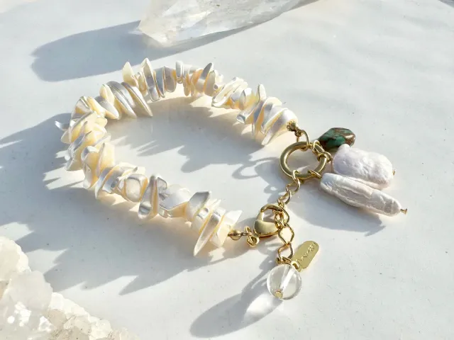 Isla Pearl Turquoise and Crystal Gold Bracelet