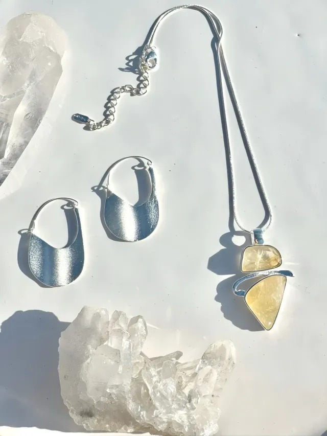 Gioh Silver Hoop Earrings