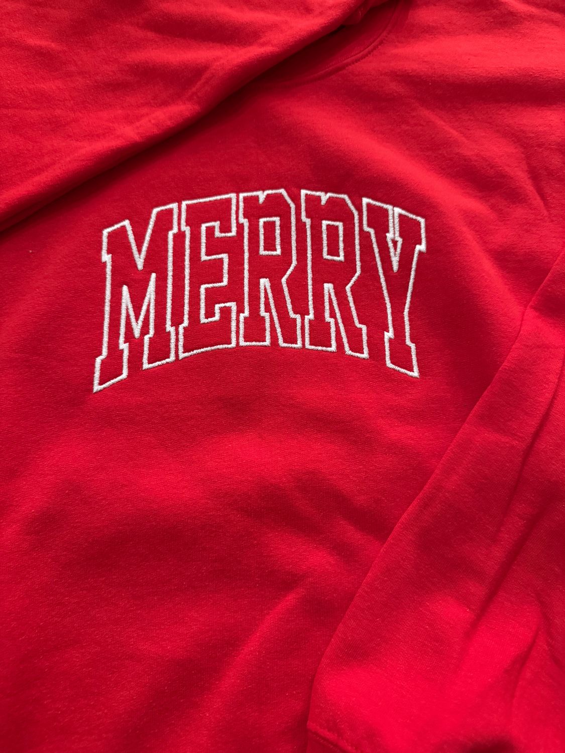 Merry – Arched Christmas Shirt (Sweatshirt, LS, Tee)