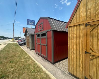 10x16 Lofted Barn #01408