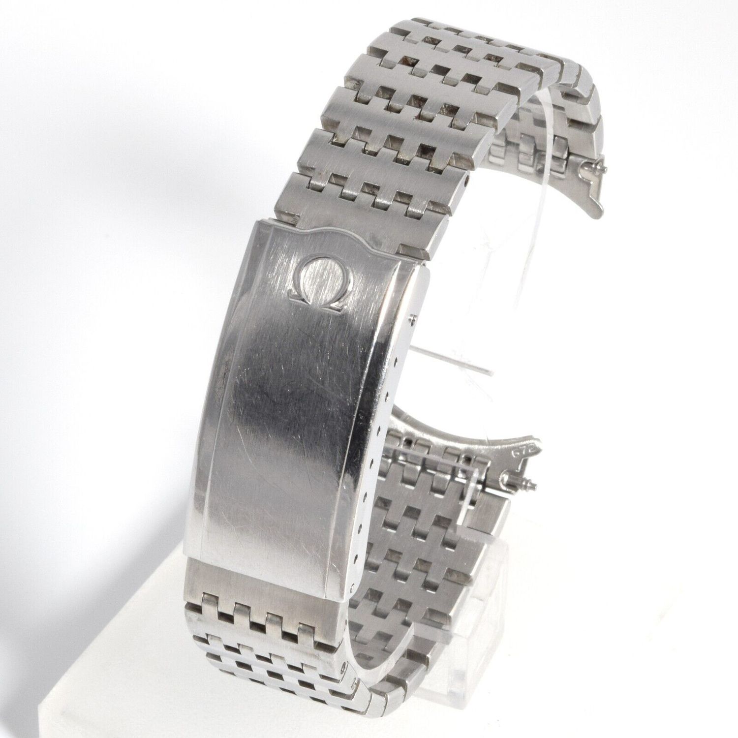 Omega 18mm stainless steel watch bracelet with 1193 clasp and 672 end links, vintage authentic replacement band