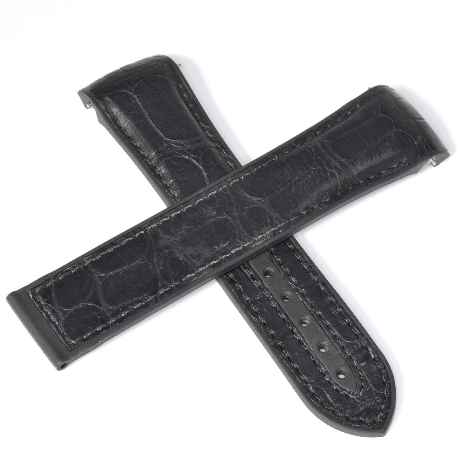 Authentic Omega Planet Ocean Deep Black RUZ005516 black rubber watch strap with alligator texture, 22mm to 20mm width