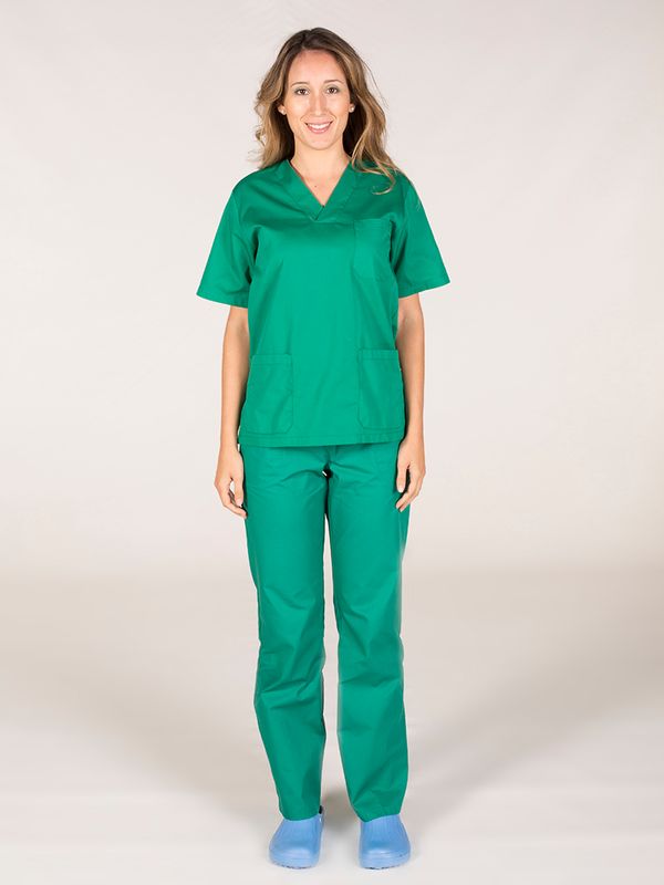 Conjunto sanitario UNISEX cuello pico colores