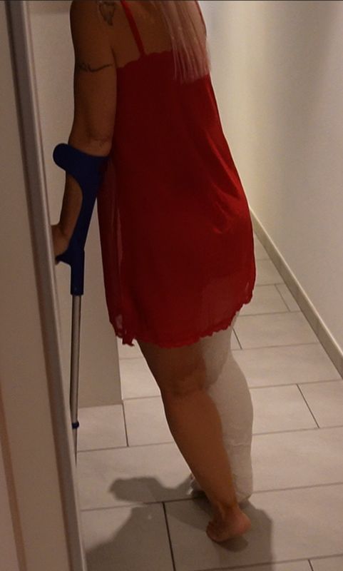 Samantha LLC Cast (interior + exterior scenes)