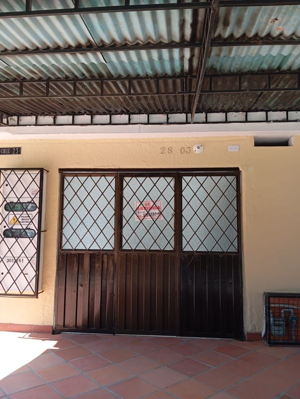 Arriendo local en Gallineral Girón