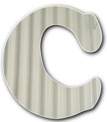 Duże litery z czcionki Cooper Black​ ze srebrnego lustra