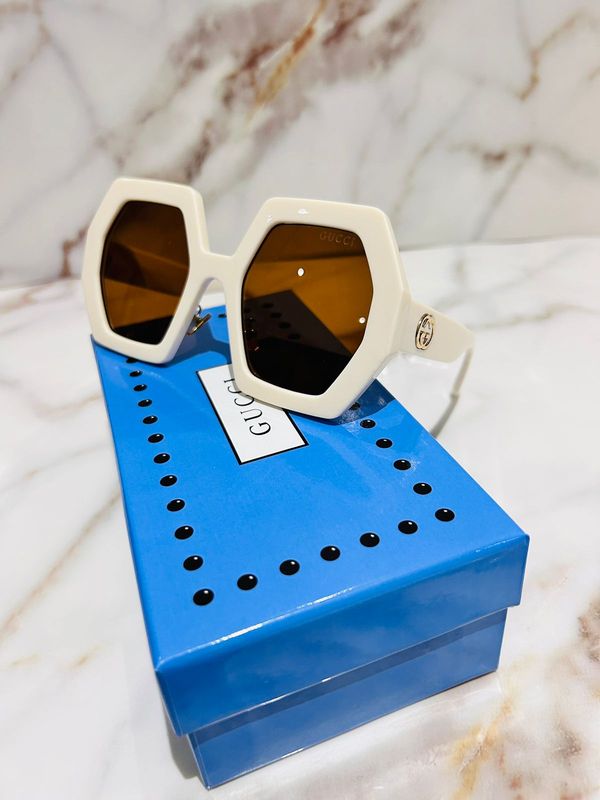 Cream GG Hex sunglasses