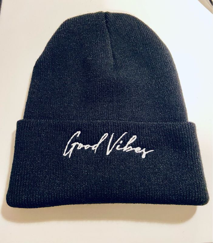 Headwear - Embroidered ‘Good Vibes’ Hat. Black.