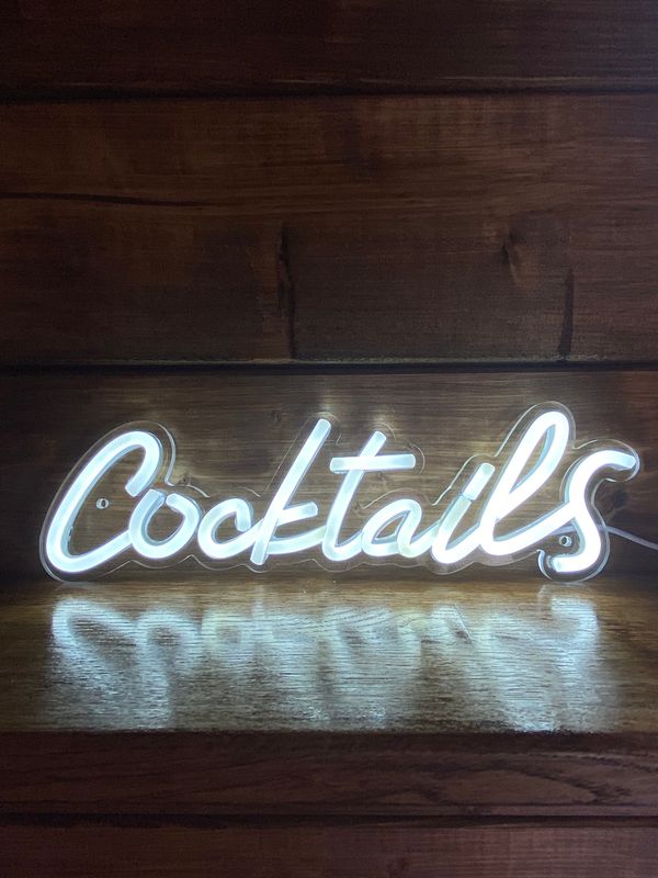Neon Light - Cocktails